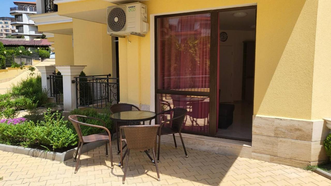 Horizon Katrina Apartments - Sea Line & Beach Access Свети Влас Екстериор снимка